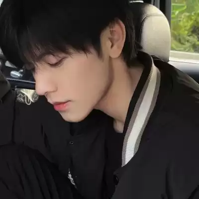 沈忆山